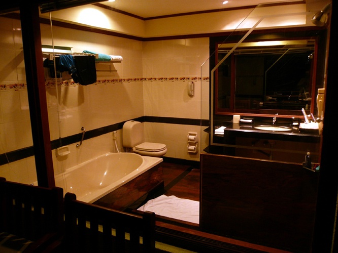バスルーム &ベランダ / Bath Room & Veranda 